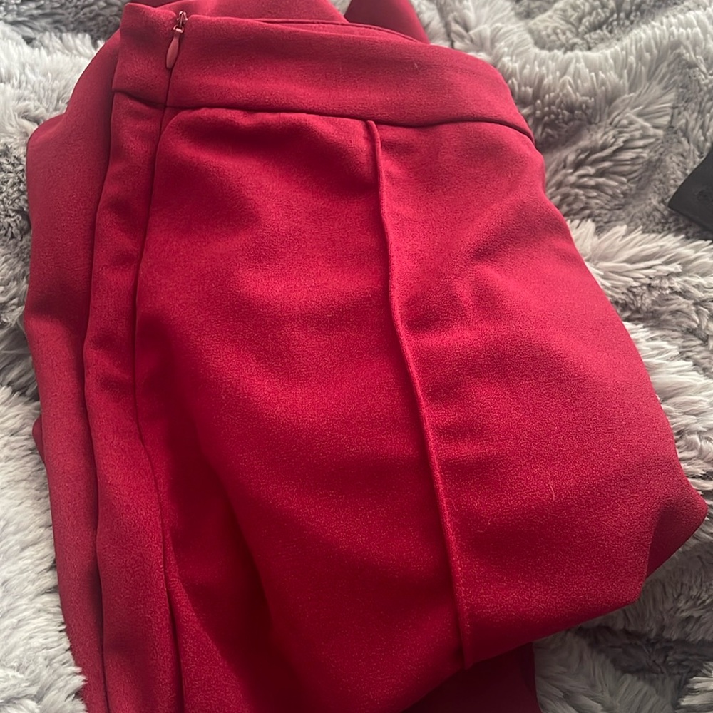 Casual red pants never worn with tag